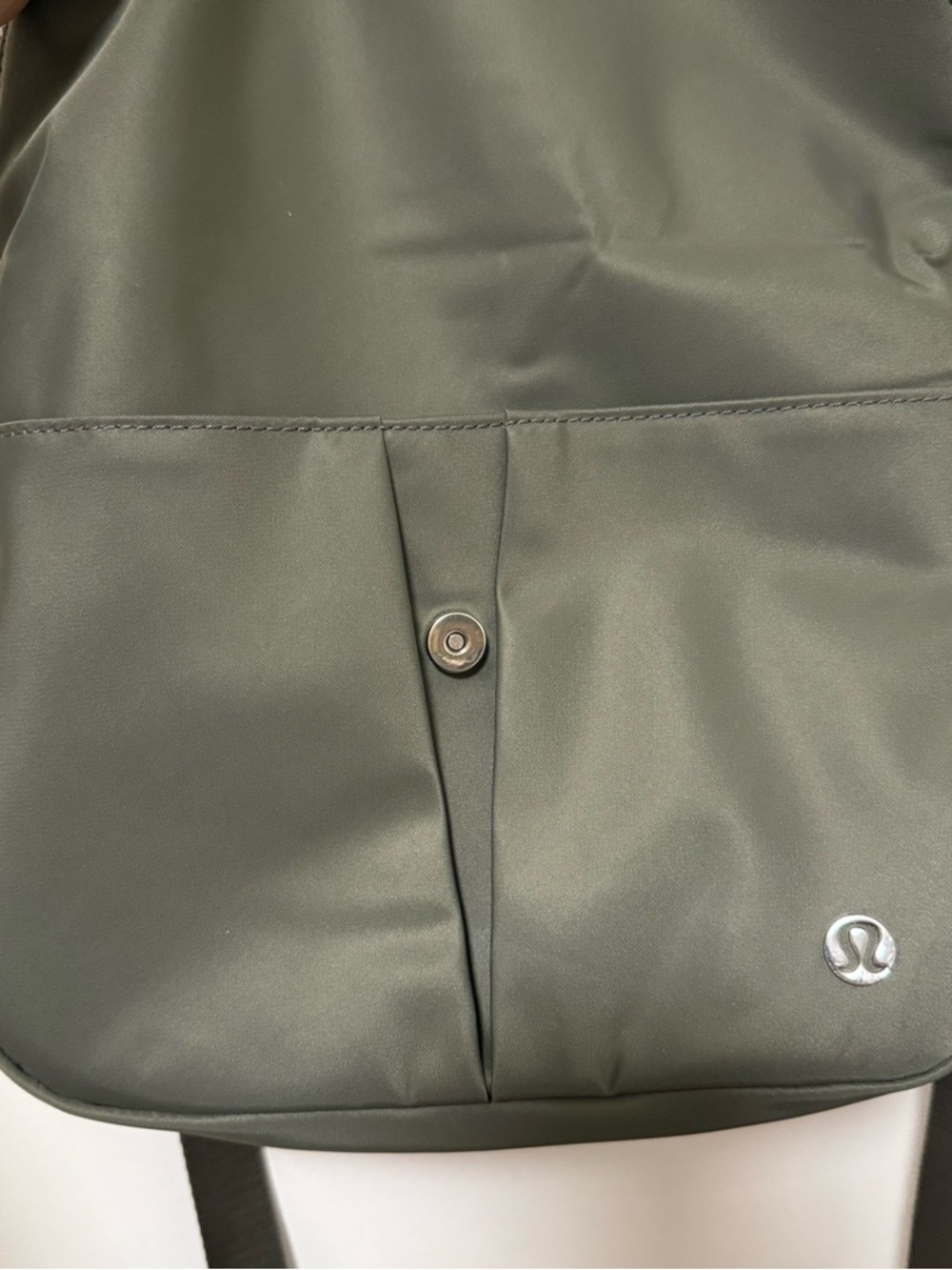 Lululemon All Night Festival Bag 5L - Grey Sage - Picture 7 of 10